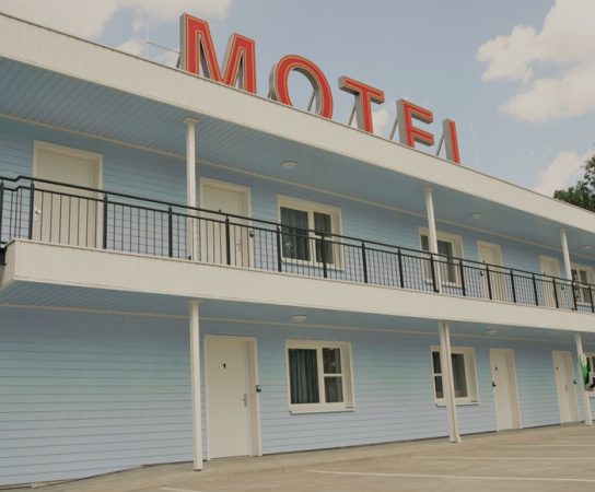 فرق هتل و متل